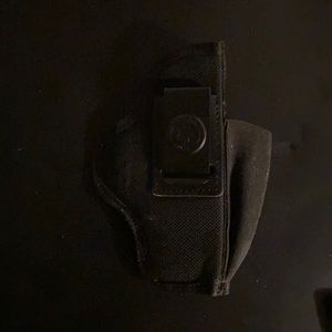 Desantis Gunhide Ambidextrous handgun holster